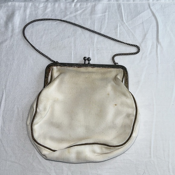 Vintage floral needle point purse - Picture 5 of 12